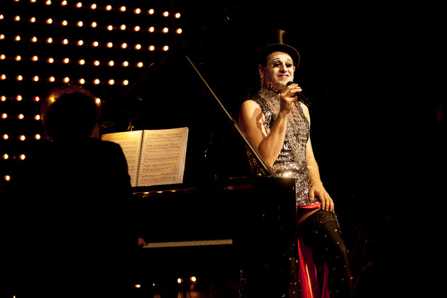 Miss Knife chante Olivier Py, © Éric Deniset