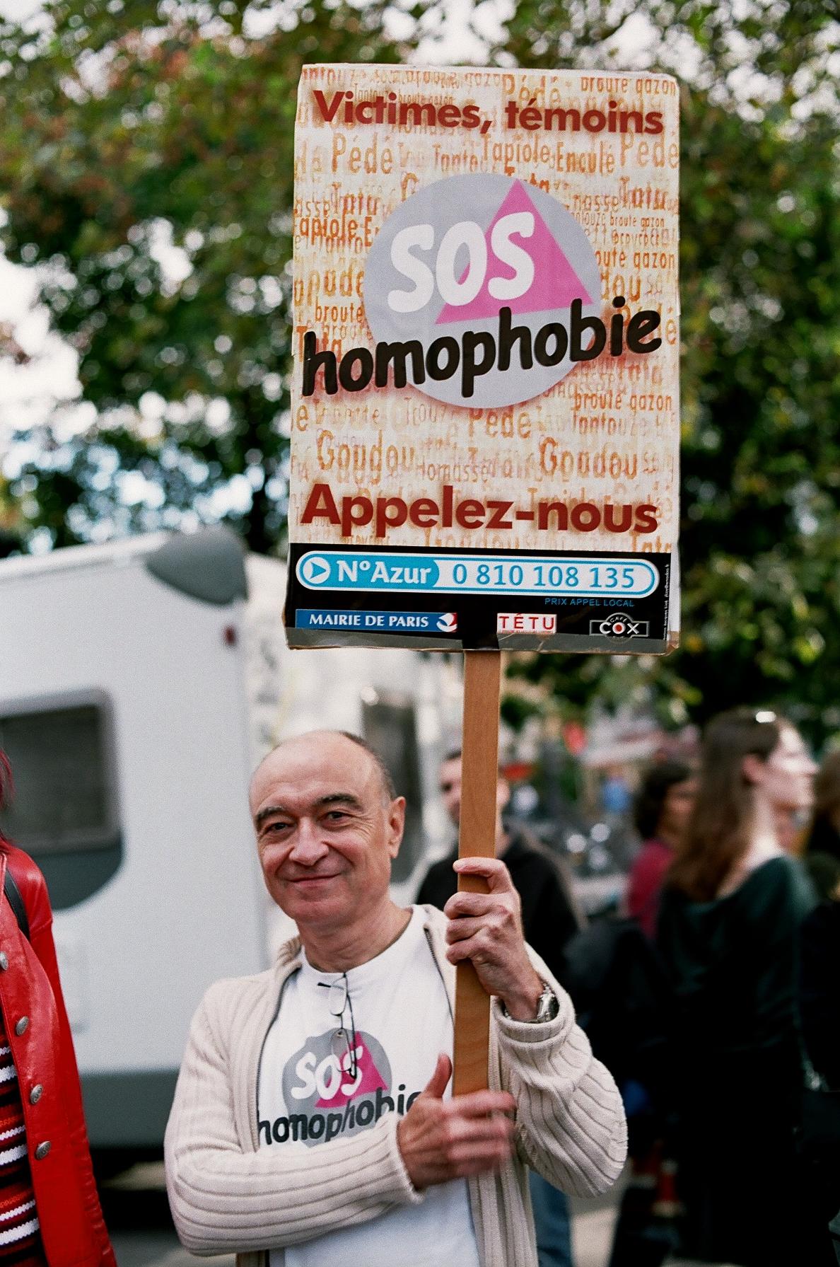 SOS_Homophobie heteroclite juin 2014 copyright Kenji-Baptiste Oikawa