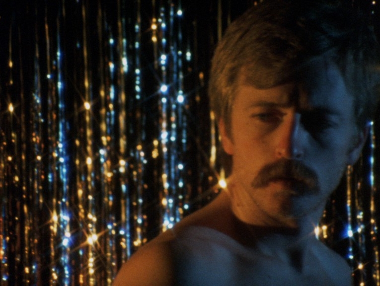 Bill Harrison dans Bijou de Wakefield Poole 1972 porno gay heteroclite lyon