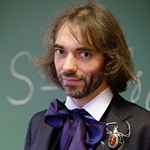 Cedric_Villani_at_his_office_2015 © Marie-Lan Nguyen Wikimedia Commons CC-BY 3.0