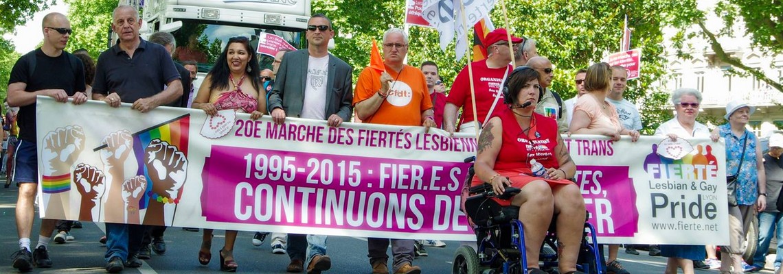 marche des fiertés lgbt de lyon 20eme-marche-des-fiertes-lgbt-de-lyon-gay-pride-samedi-20-juin-2015-heteroclite-copyright-julien-adelaere-10