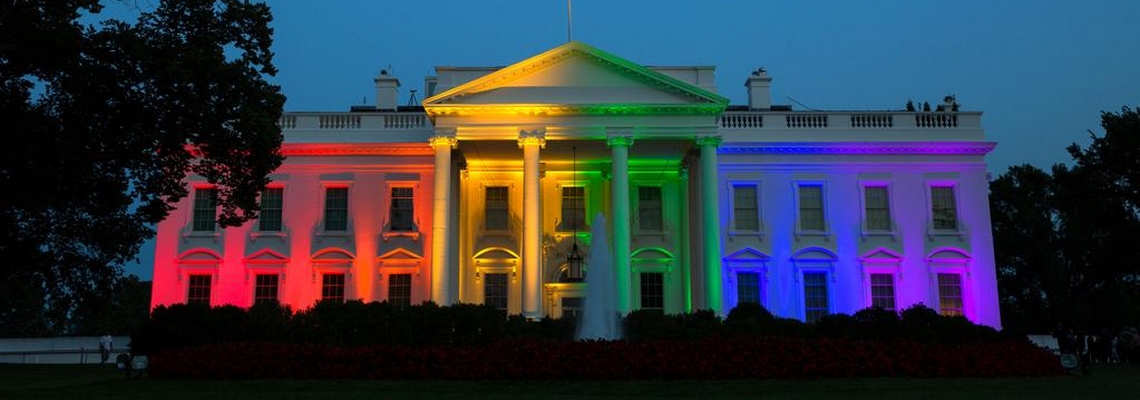 la Maison Blanche illuminée aux couleurs de l’arc-en-ciel credit White House Press Office